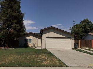 7008 Chalmette Dr, Bakersfield, CA