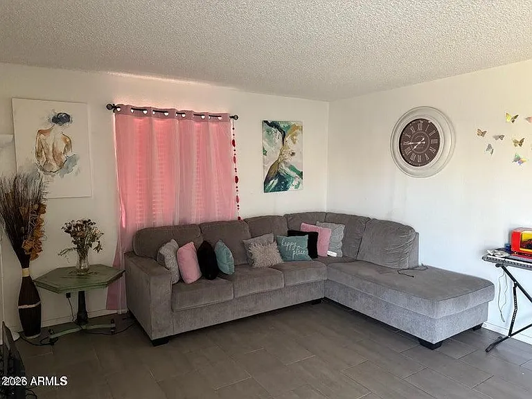 2687 W Ocotillo Rd — Photo 12