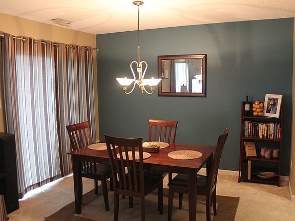 5th image of 4525 Woodland Ave Unit 5