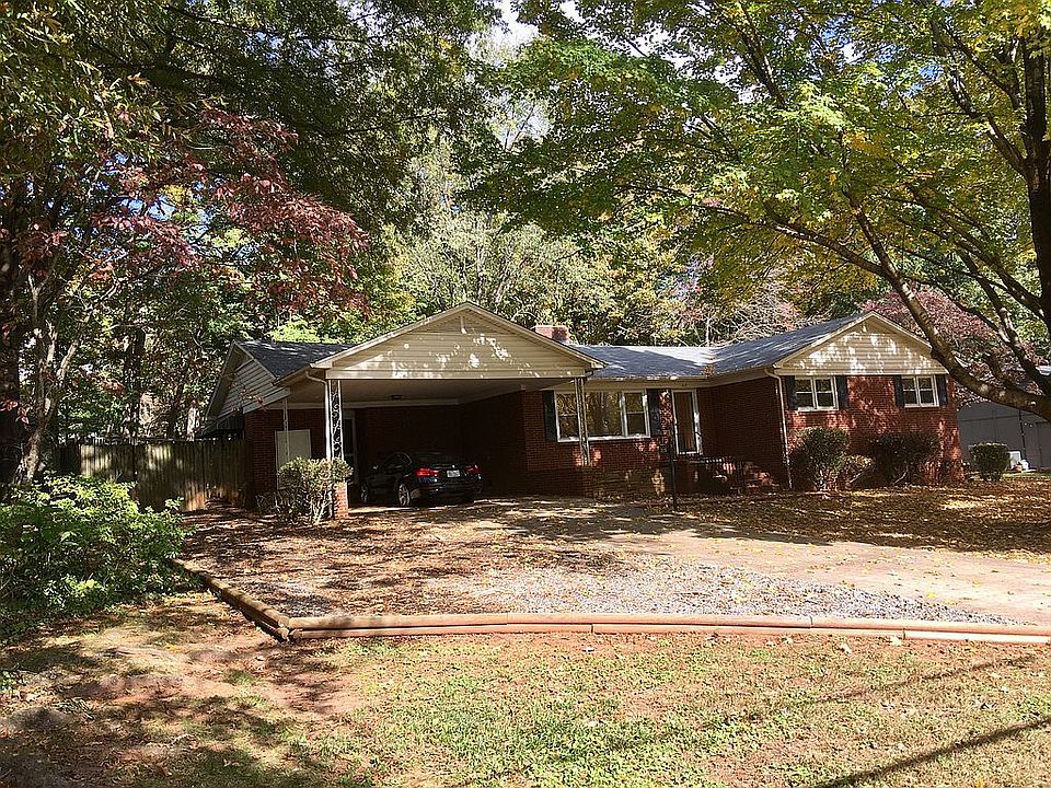 2 car carport w tool closet