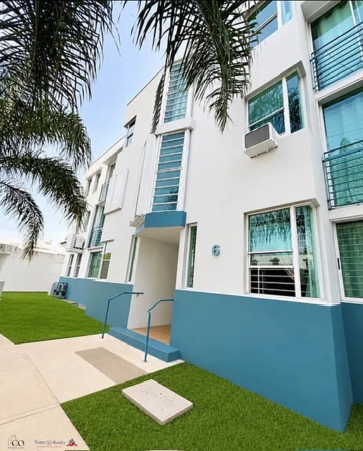 3 bed, 2.0 bath, 800 sqft, $1,600 — Photo 1