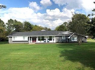 129 Country Club Dr, Hendersonville, TN 37075