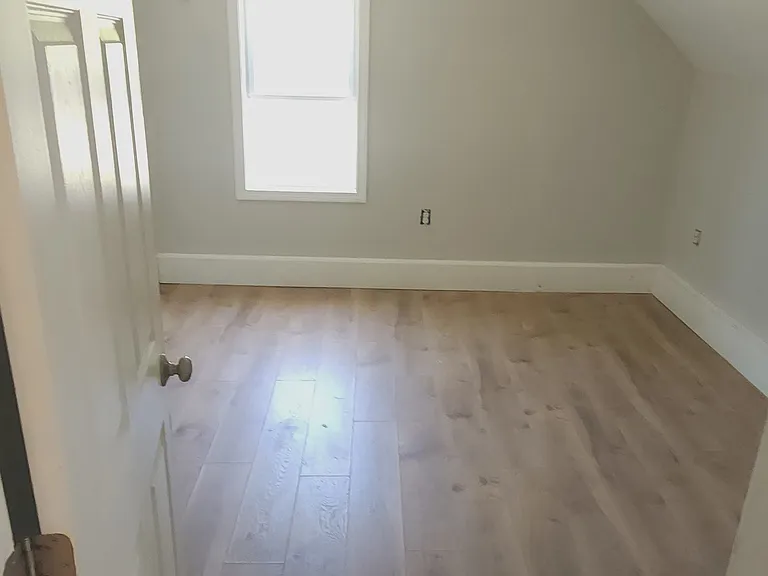 Floor 2 — Photo 5