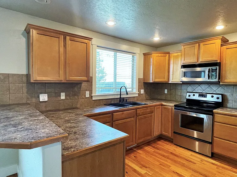 709 N Saddlebrook Way — Photo 21