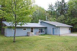 1st image of 132 Woodleaf Dr