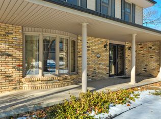 936 41st St, West Des Moines, IA 50265