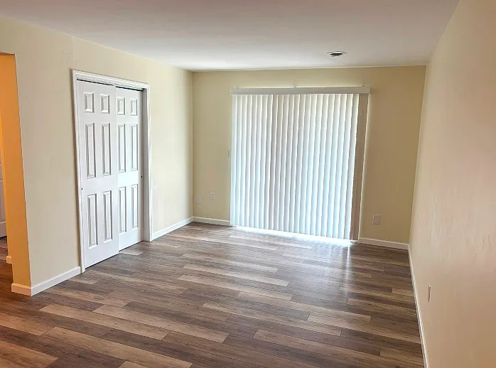 2 bed, 766 sqft, $1,100 — Photo 3