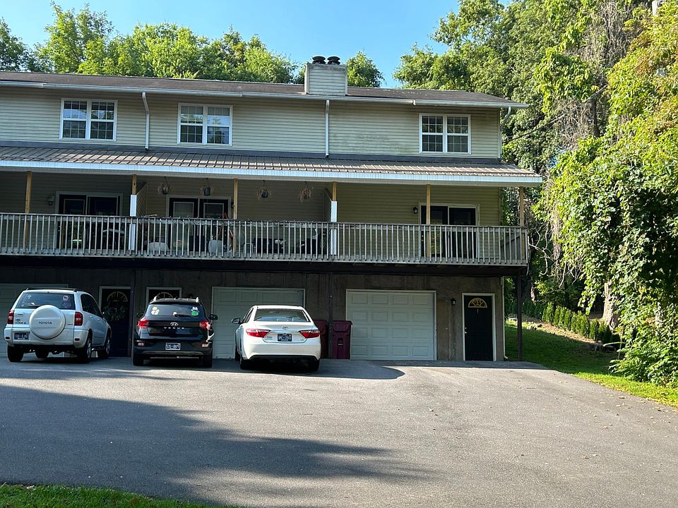 1st image of 1321 Seminole Dr #1