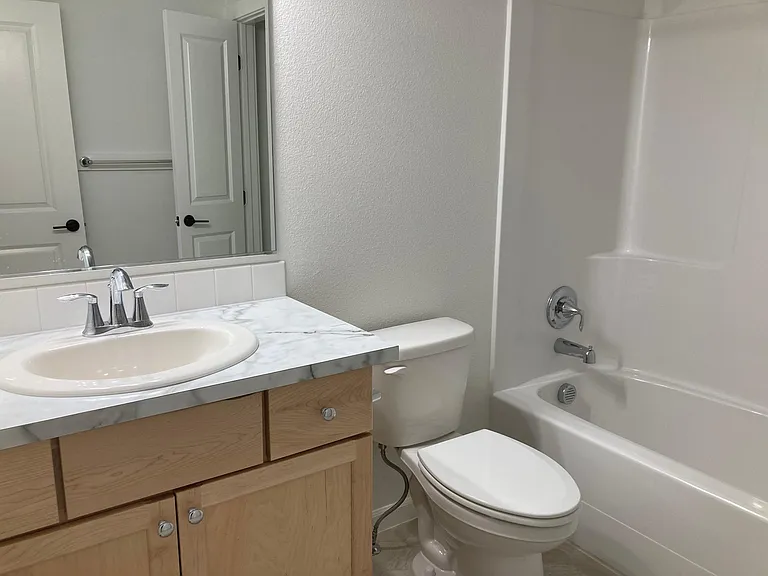 7128 W Heritage St — Photo 24