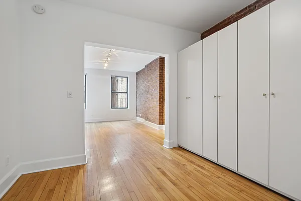 Rented by Brown Harris Stevens | media 4