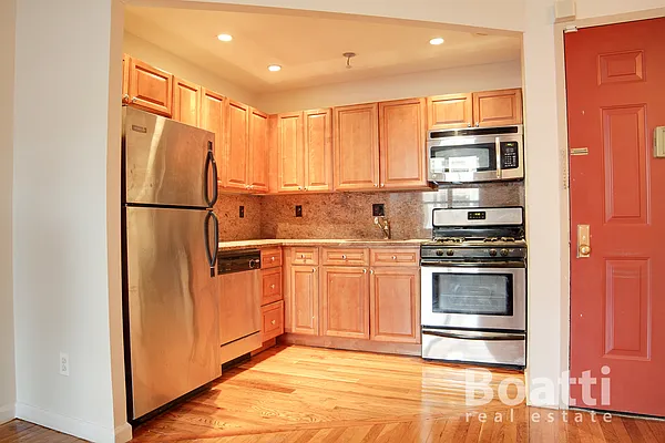 Rented by Richard Boatti, LREB | media 8