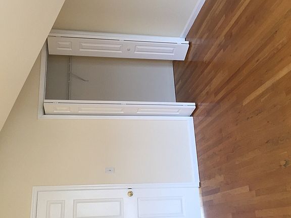 4th image of 111 Outlook Ave