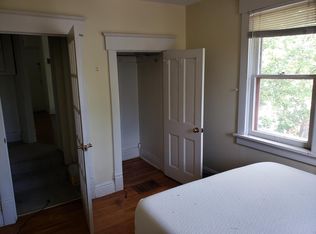 501 W Main St APT 2, Urbana, IL 61801