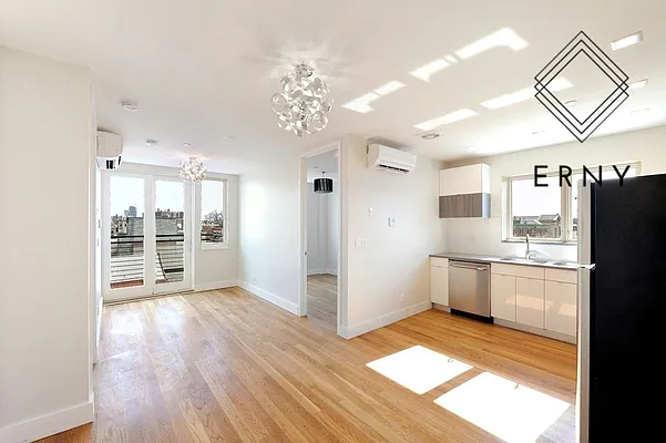 Rented by ERNY LLC | media 21