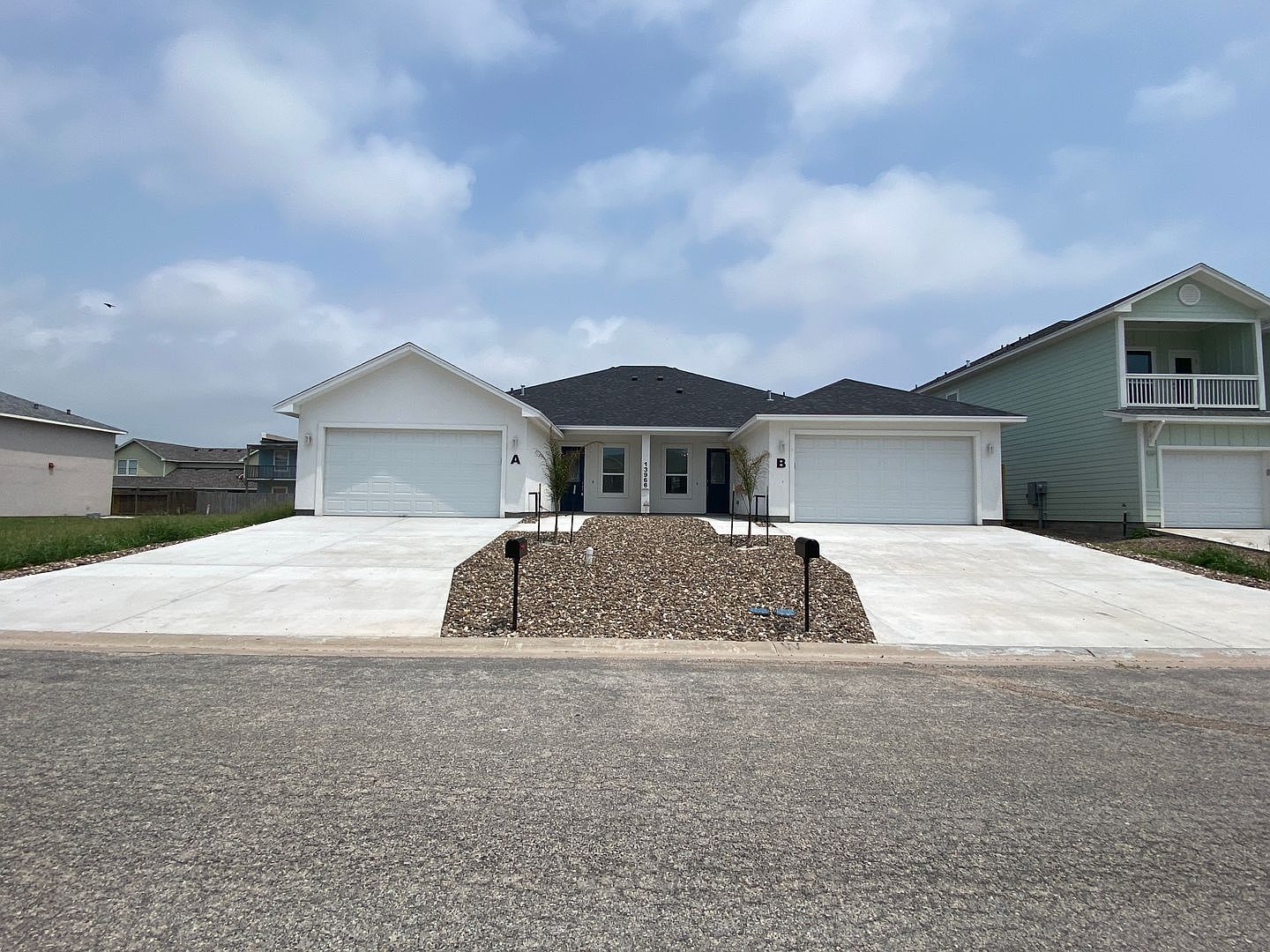 13966 Fortuna Bay Dr #B, Corpus Christi, TX 78418 | Zillow