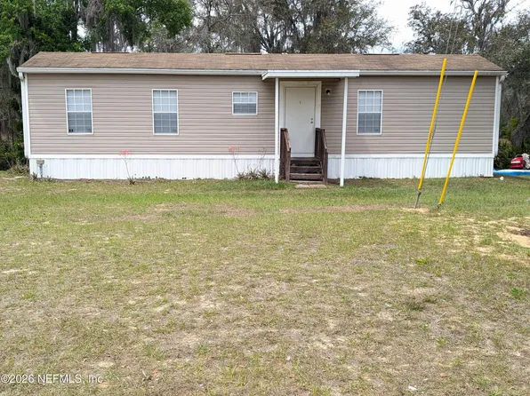 125 Hayman Dr, Interlachen, FL 32148