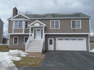 60 Bjorklund Ave, Worcester, MA 01605
