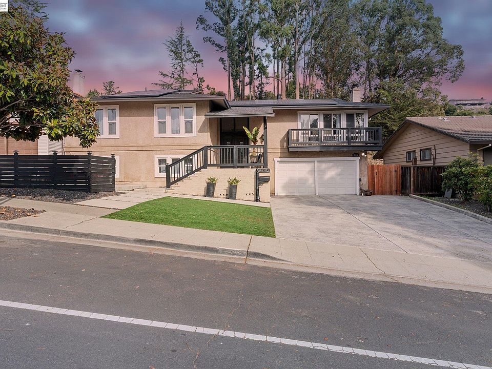 1st image of 27912 Farm Hill Dr