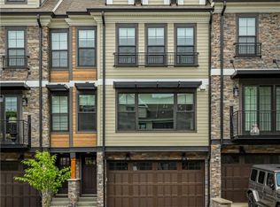 120 Enclave Dr, Seven Fields, PA 16046