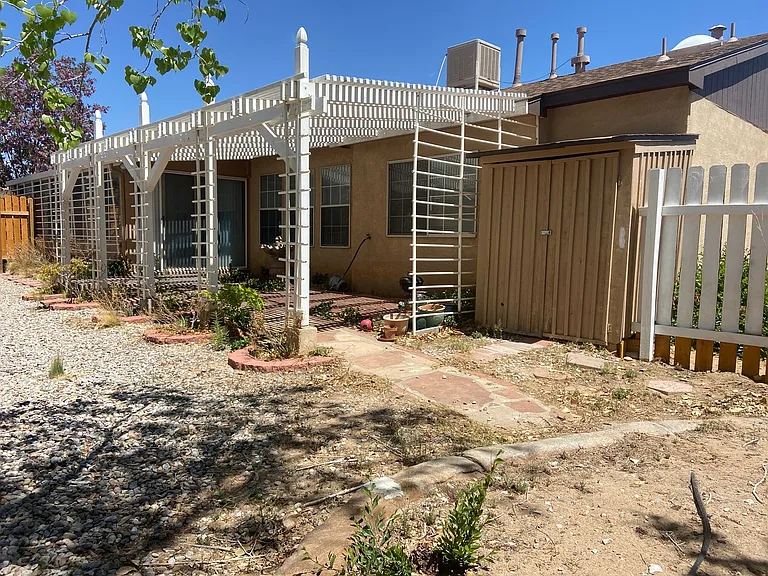 4300 Saddlewood Trl SE — Photo 2