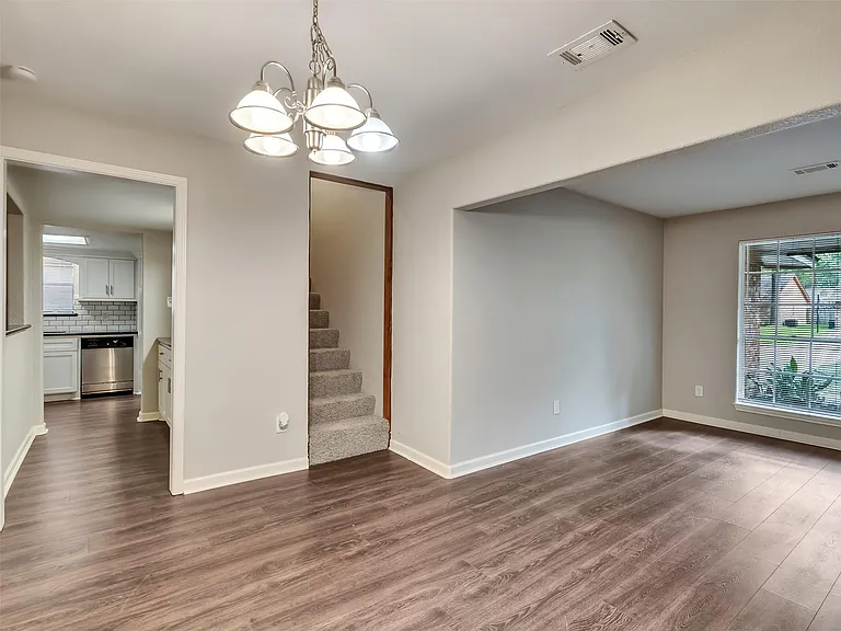 2030 Lone Rock Dr — Photo 6