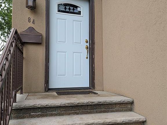 2nd image of 84 Oakdene Ave