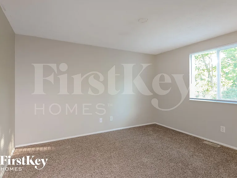 6830 Littleton Dr — Photo 9