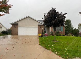 67577 Patricia Dr, Millersburg, IN 46543