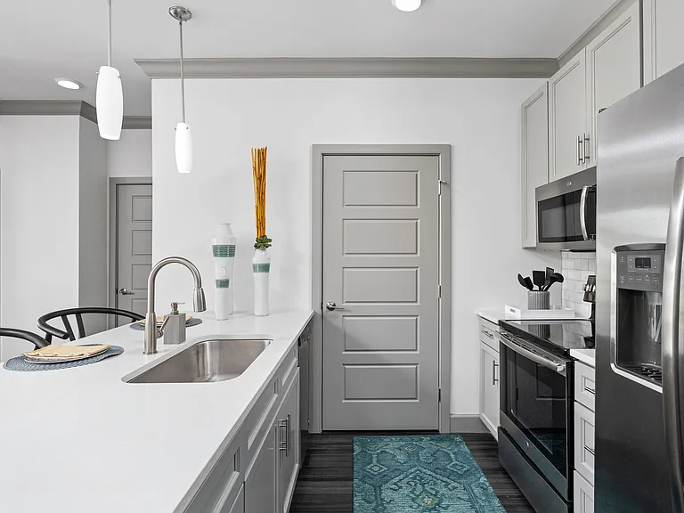 The Flats at Springhurst Apartments of Louisville — Photo 8