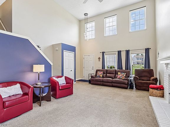 2nd image of 2152 Thornbury Ln
