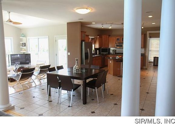 Eating Area Main Level