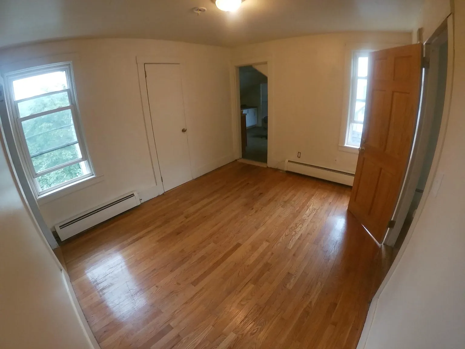 2 bed, 725 sqft, $1,250 — Photo 2
