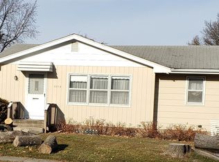 2014 N 4th Ave E, Newton, IA 50208