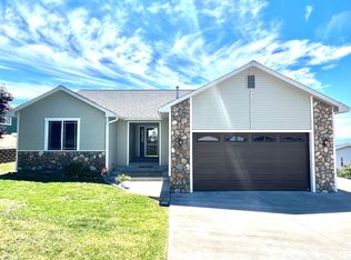 5964 Springcrest Way, Klamath Falls, OR 97603