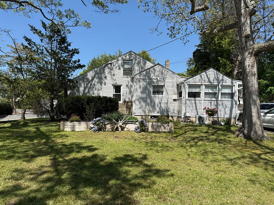 1st image of 15 Idle Hour Blvd