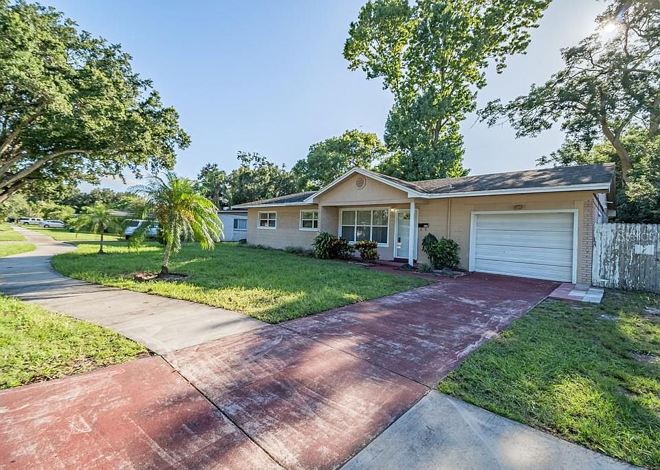1st image of 616 Saint Lucie Ln #3