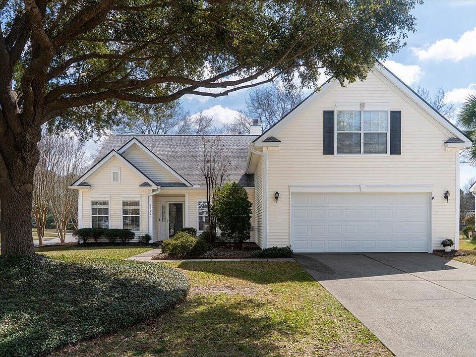 1st image of 1301 Sassafrass Cir
