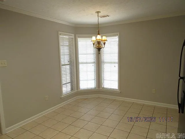 3 bed, 2.0 bath, 1449 sqft, $1,600 — Photo 4