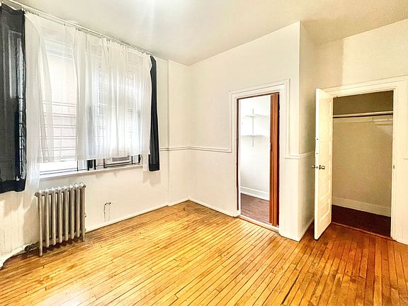 2nd image of 1355-1359 W Chicago Ave #750-752