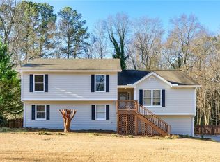 3776 Carriage Gate Dr, Duluth, GA 30096