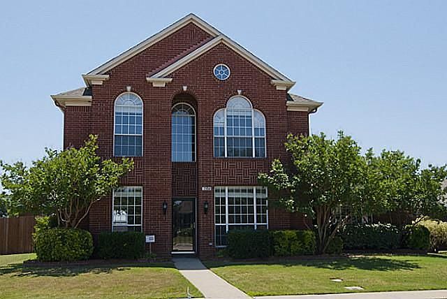 1st image of 1304 Pelham Ln