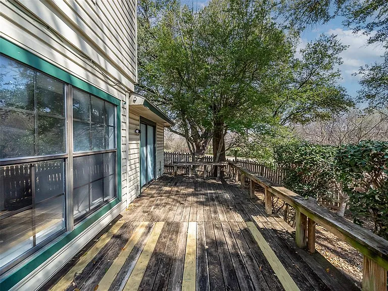 28 Brewster Ct — Photo 21