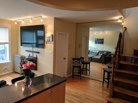 3rd image of 5143 S Kenwood Ave APT 207