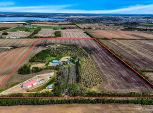 38551 Range Road 21, Red Deer County, AB T4E2M7