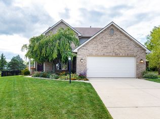 830 Brae Brook Dr, Fort Wayne, IN 46804