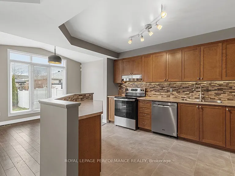 34 Moe Robillard St — Photo 19