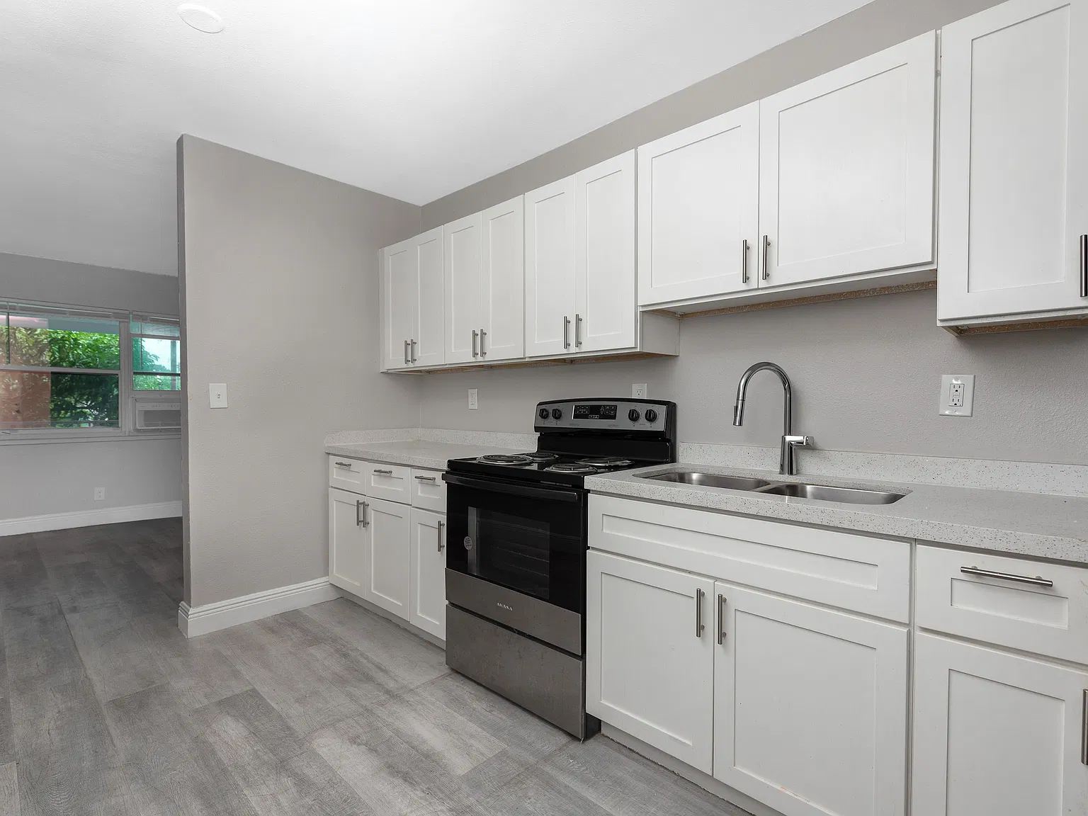 515 N Sapodilla Ave - Unit 5 - Unit 5 — Photo 4