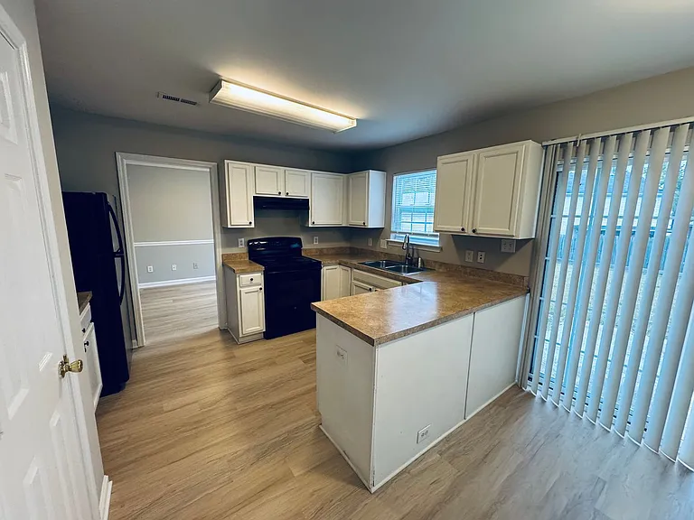 7136 Roaming Path Ct — Photo 6