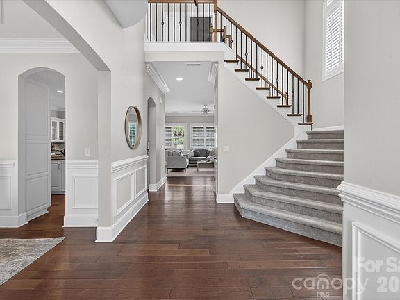 3rd image of 11505 Wheat Ridge Rd