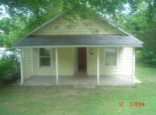 2321 Lawndale Ave, Kansas City, MO 64127